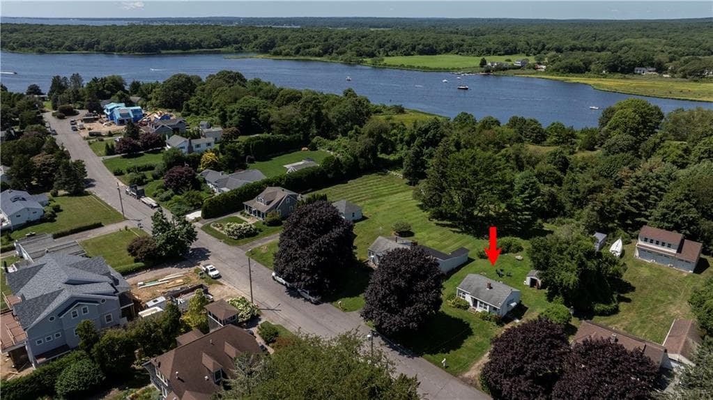 9 Champlin Drive photo 8