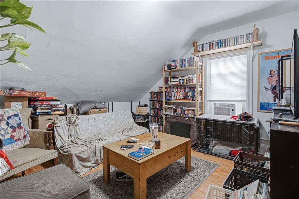 61 Douglas Avenue photo 27