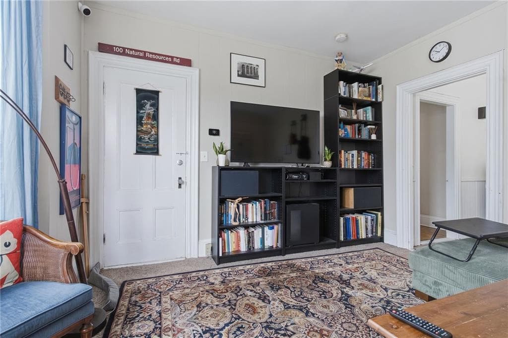 61 Douglas Avenue photo 5