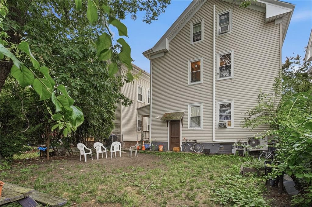 61 Douglas Avenue photo 38