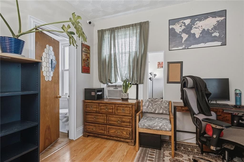 61 Douglas Avenue photo 11
