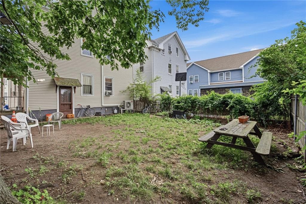 61 Douglas Avenue photo 39