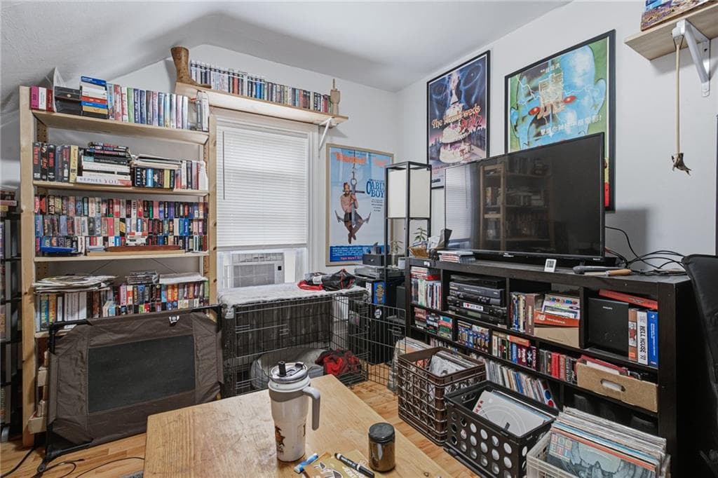 61 Douglas Avenue photo 29