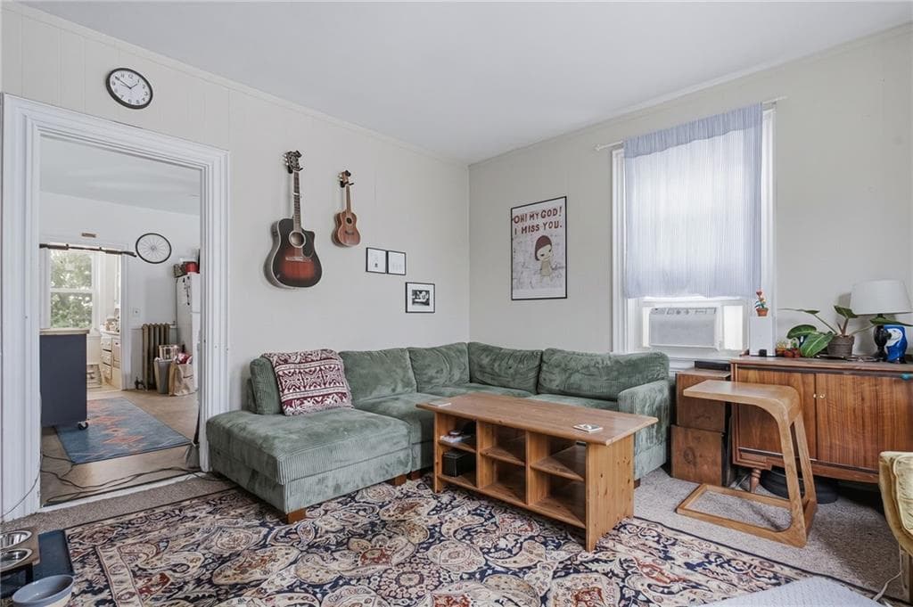 61 Douglas Avenue photo 4