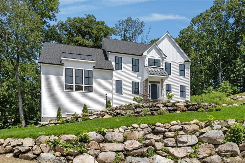 15 Tuscan Court