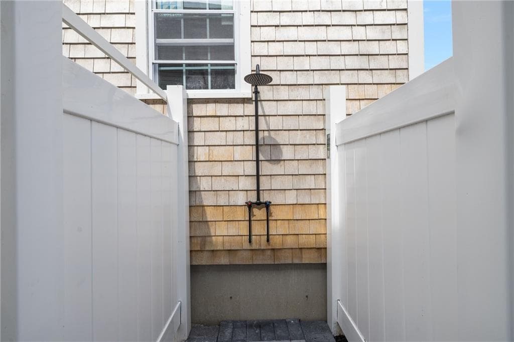 40 Atlantic Street photo 36