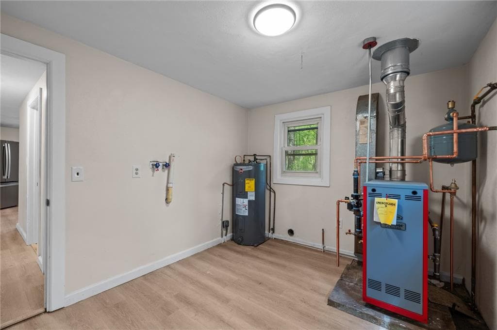 30 Hollywood Avenue photo 36