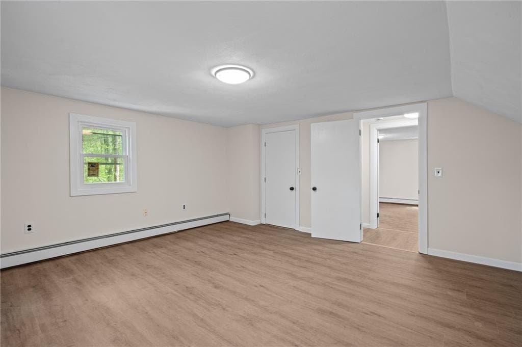 30 Hollywood Avenue photo 31