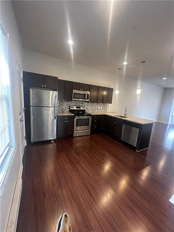 109 Sutton Street photo 11