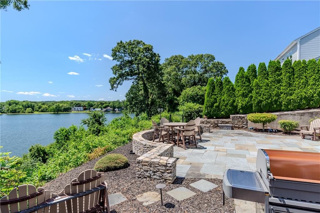 303 Gorton Lake Boulevard photo 46
