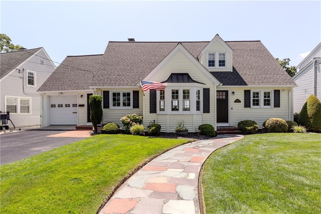 303 Gorton Lake Boulevard