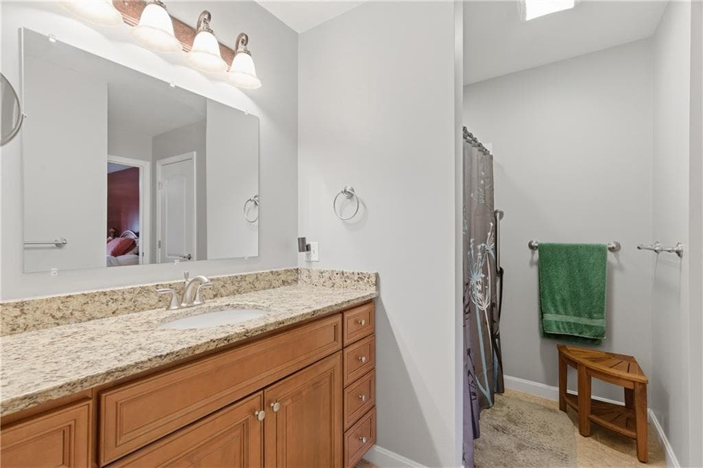 2503 Village Green Circle photo 17