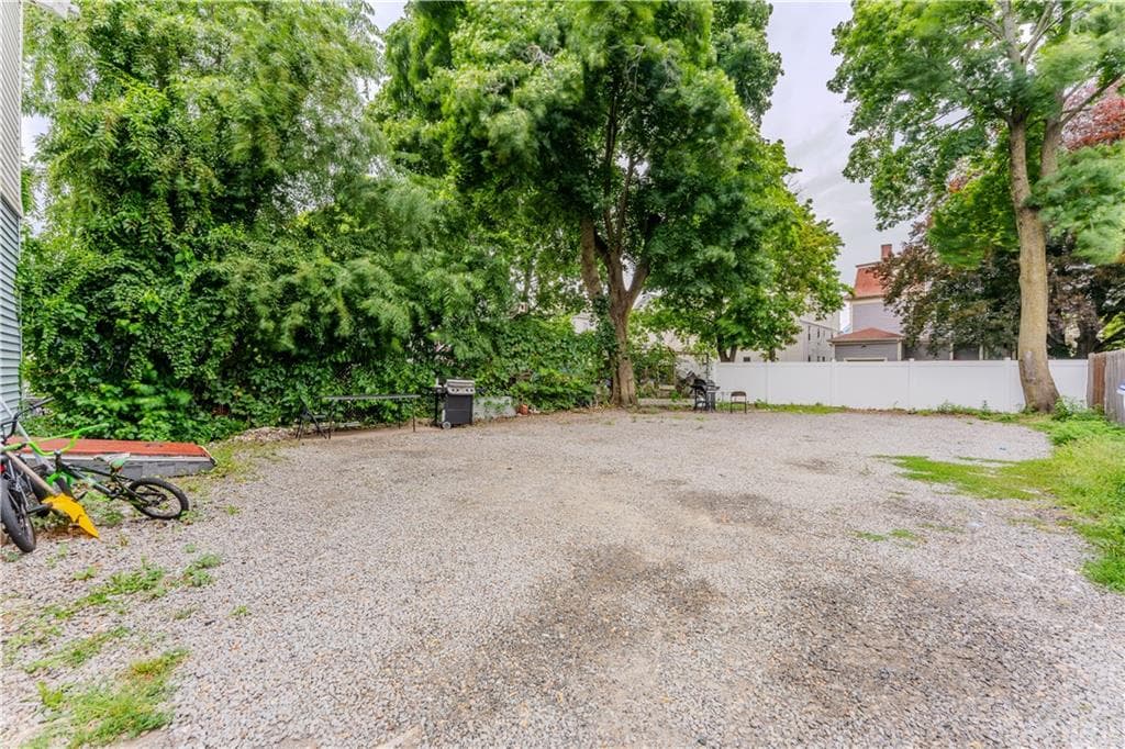 95 Waldo Street photo 12