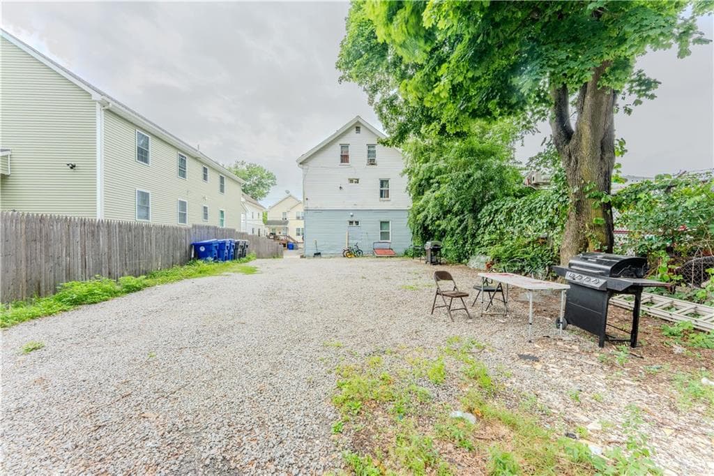 95 Waldo Street photo 11