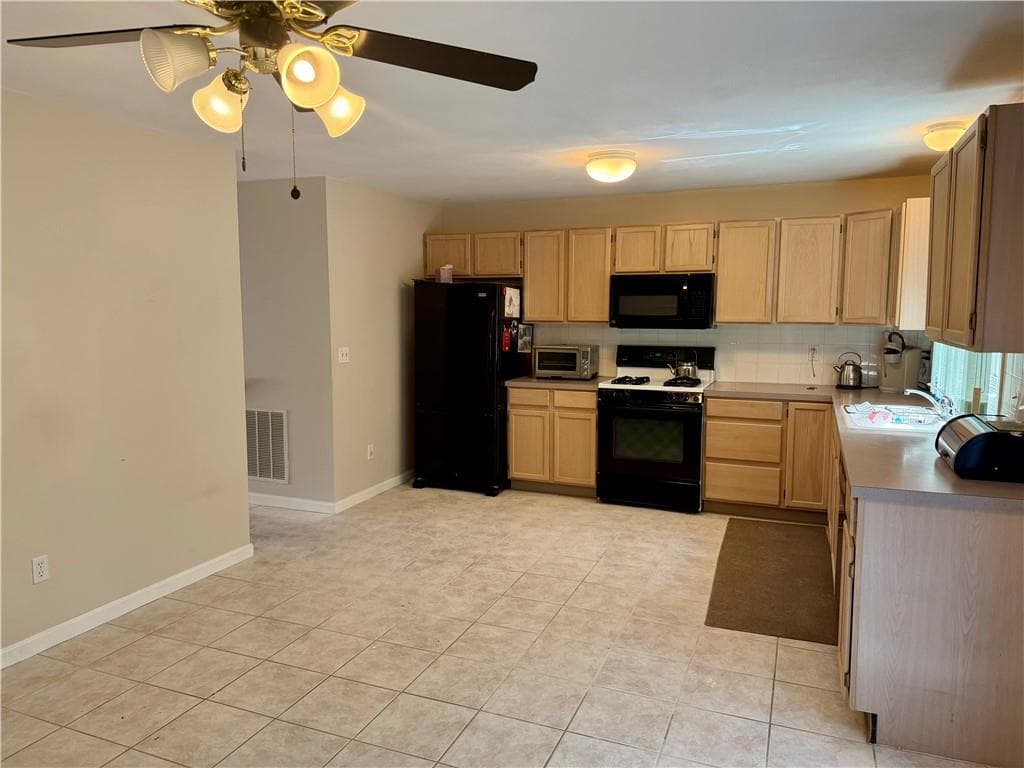 Condominium at 200 Cannon Street UNIT 126, Cranston, photo 4 of 24
