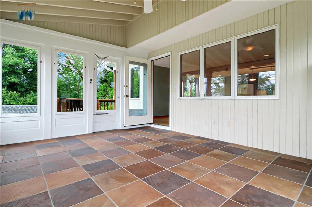 Single Family Residence at 59 Kingfisher Road, South Kingstown, photo 22 of 42