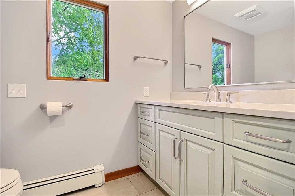 Single Family Residence at 59 Kingfisher Road, South Kingstown, photo 25 of 42