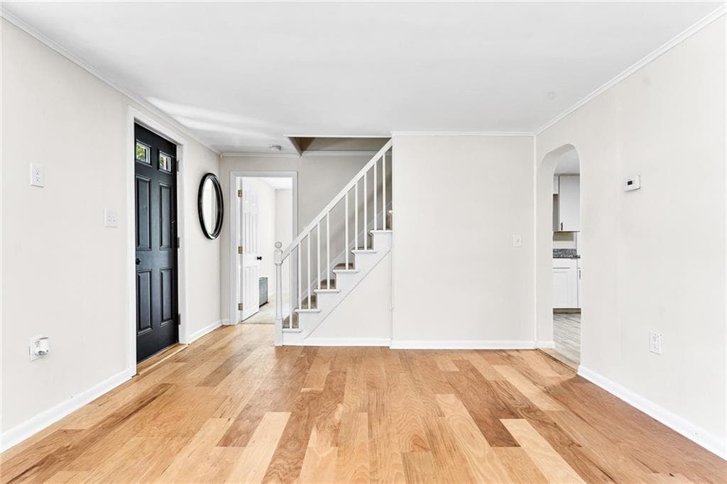 11 Sunset Avenue photo 7