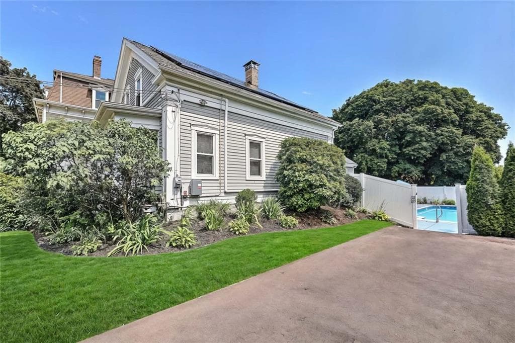 149 Earle Street photo 38
