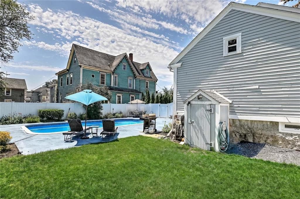 149 Earle Street photo 37