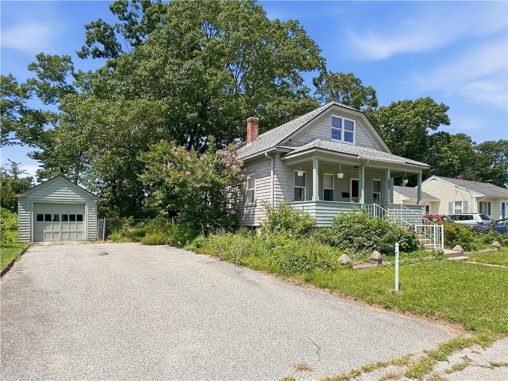 Single Family Residence at 131 Welfare Avenue, Warwick, photo 2 of 14