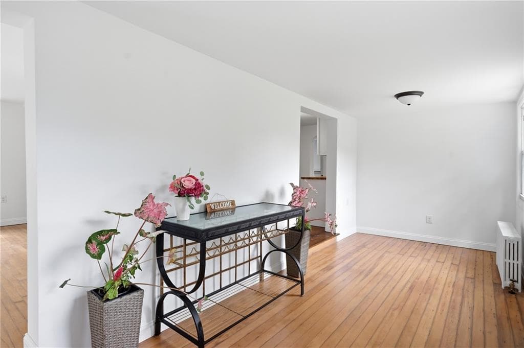 Single Family Residence at 51 Terrace Avenue, Warwick, photo 14 of 44