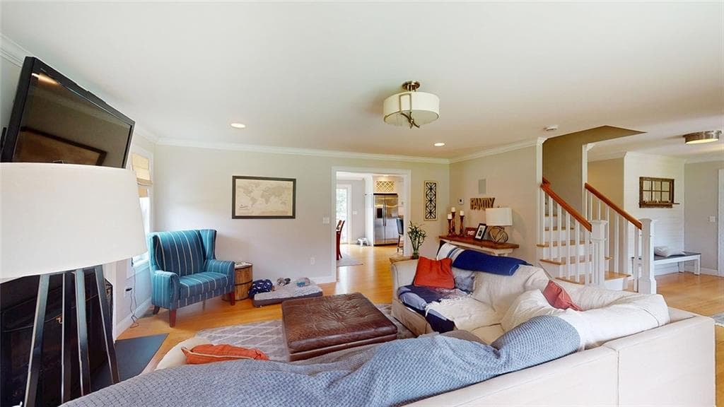 Single Family Residence at 85 Cyrus Court, South Kingstown, photo 7 of 50