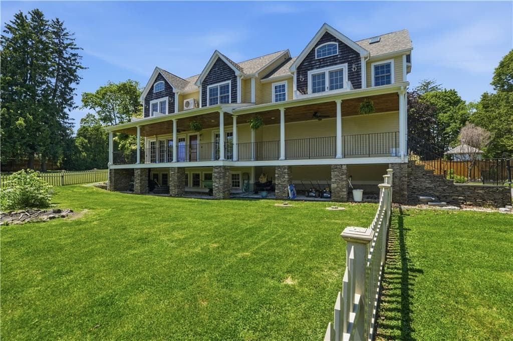 2269 East Main Road photo 6