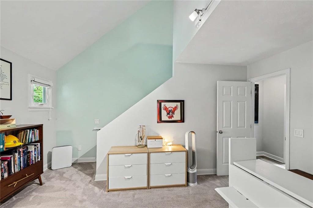 70 Oak Street UNIT B photo 23
