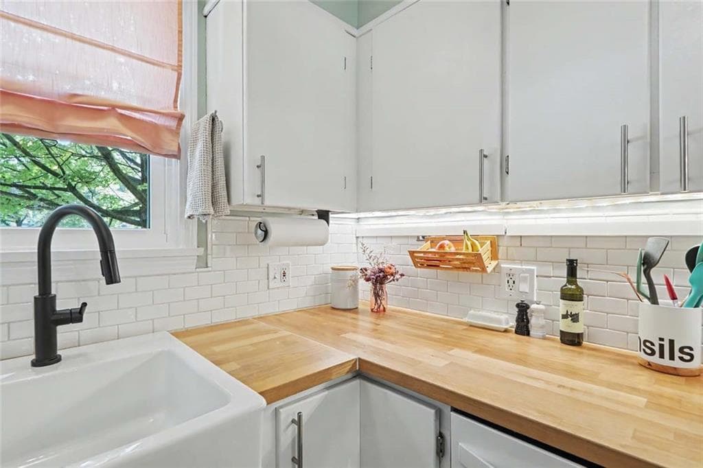 70 Oak Street UNIT B photo 17