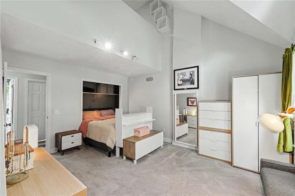 70 Oak Street UNIT B photo 21