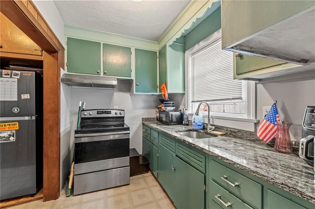 Multi Family at 379 381 Maple Avenue, Barrington, photo 14 of 31