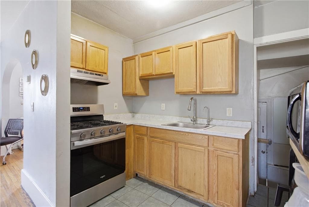 Multi Family at 83 85 Homer Street, Providence, photo 16 of 29