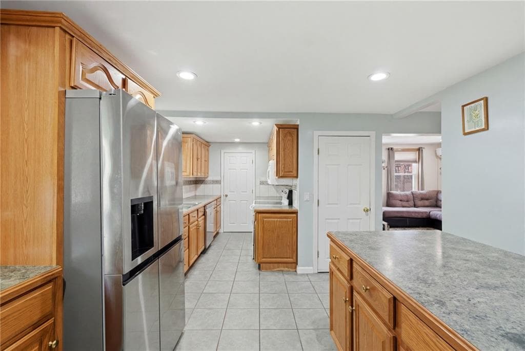 Multi Family at 39 41 Pike Street, West Warwick, photo 23 of 48