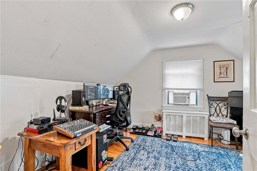 163 Isabella Avenue photo 27