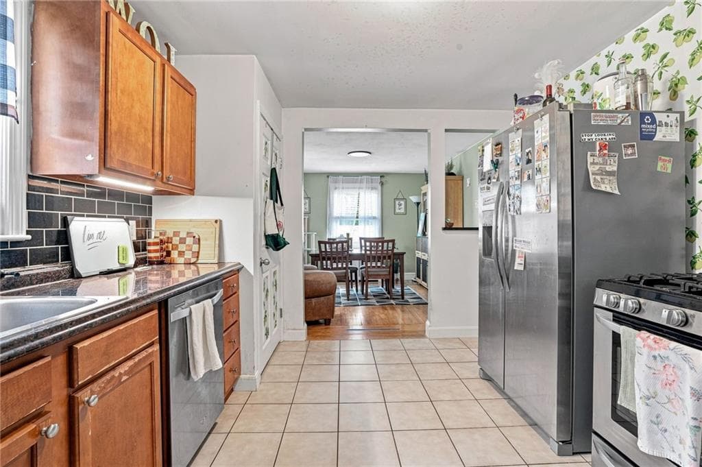 163 Isabella Avenue photo 5