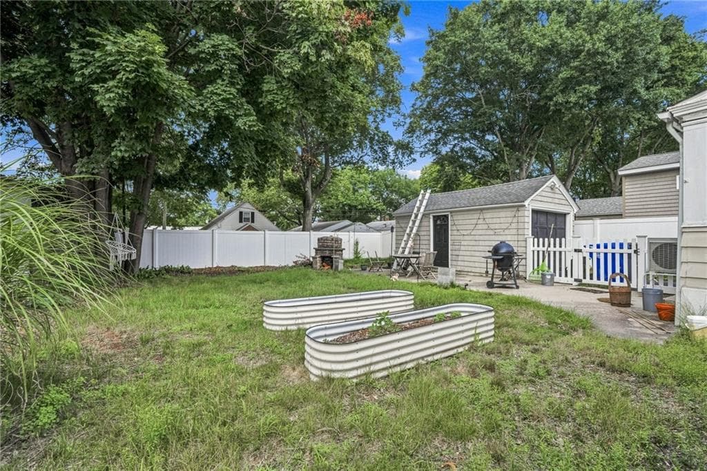 163 Isabella Avenue photo 40