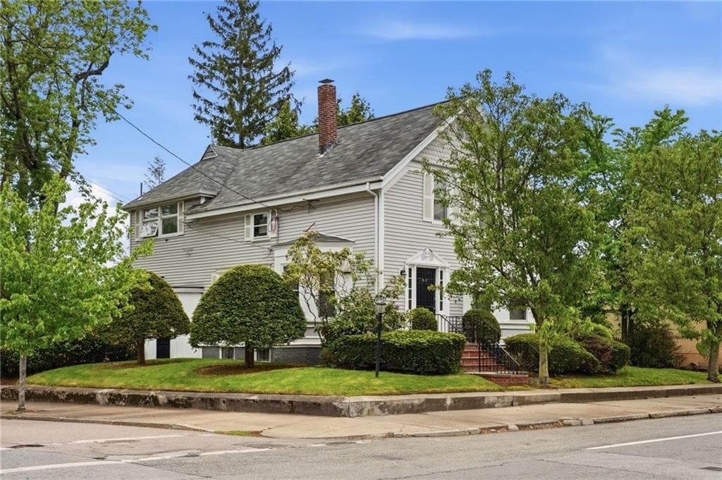Single Family Residence at 407 Smithfield Avenue, Pawtucket, photo 42 of 50