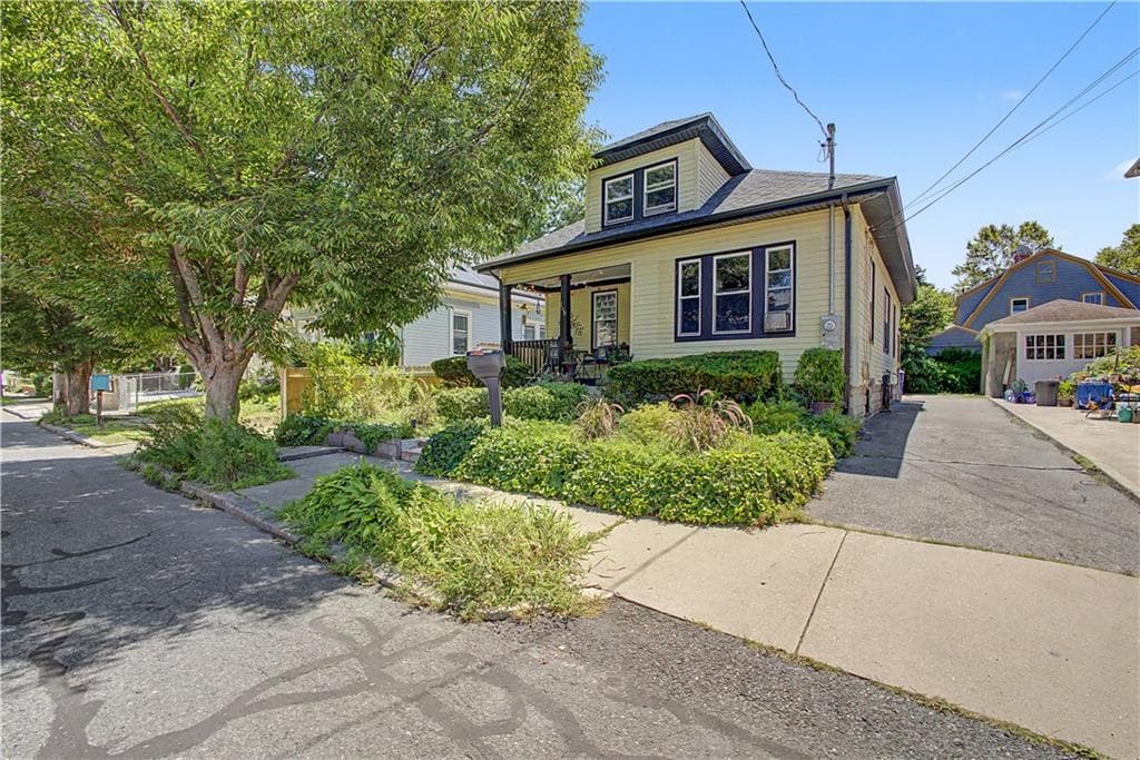 168 Calla Street