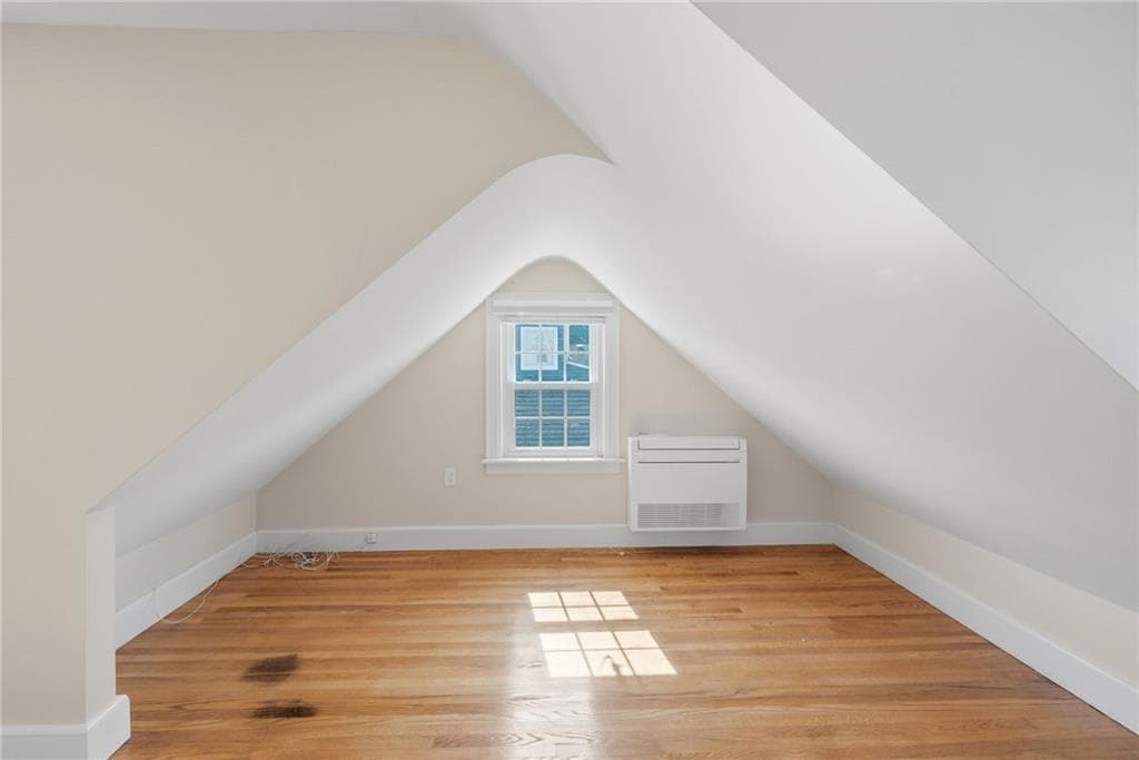 Single Family Residence at 43 Ferrier Drive, Warwick, photo 24 of 28