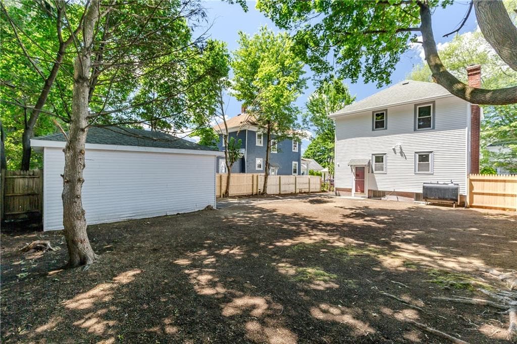 41 Wellesley Avenue photo 48