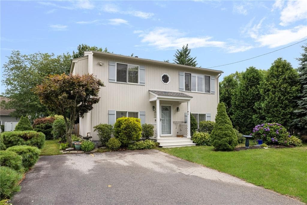 Single Family Residence at 64 Sawyer Avenue, Warwick, photo 42 of 45