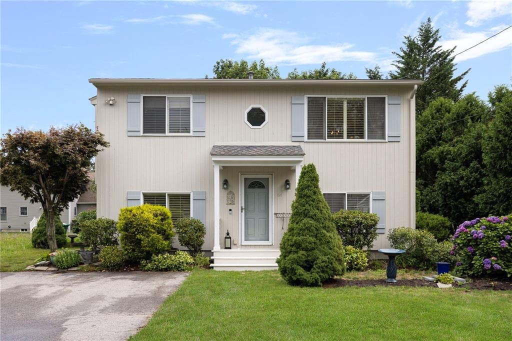 Single Family Residence at 64 Sawyer Avenue, Warwick, photo 43 of 45