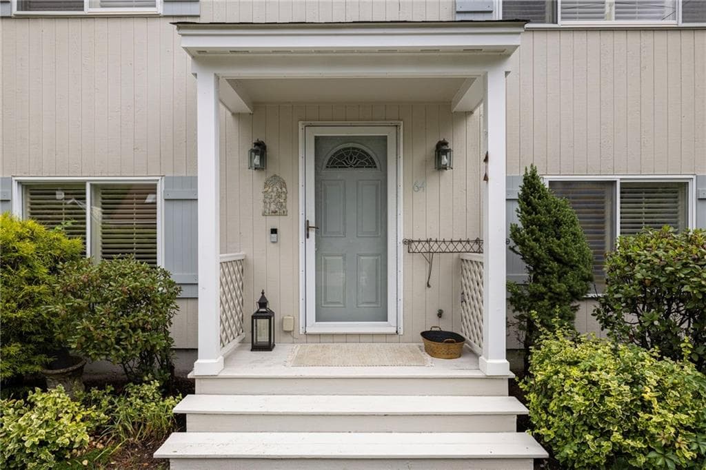 Single Family Residence at 64 Sawyer Avenue, Warwick, photo 41 of 45