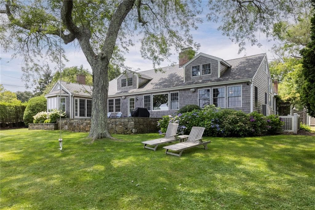 190 Ferry Road photo 2