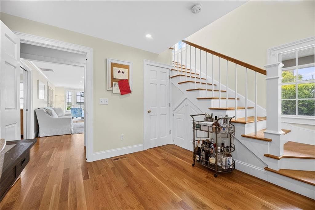 190 Ferry Road photo 33