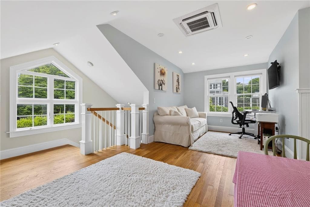 190 Ferry Road photo 35