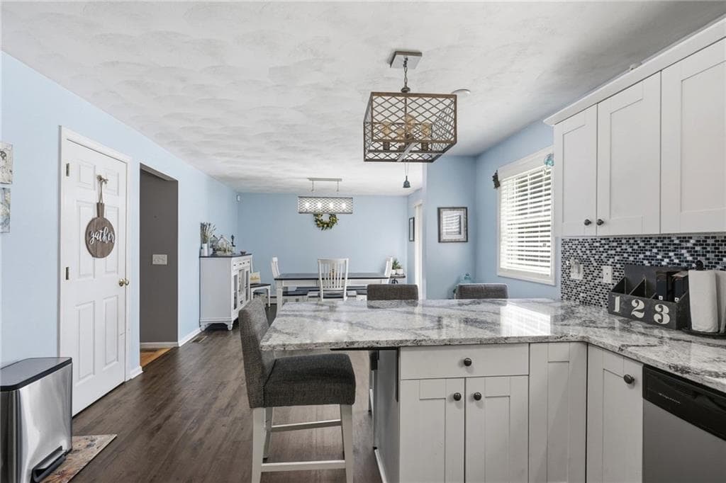 106 1/2 Bishop Hill Road photo 5