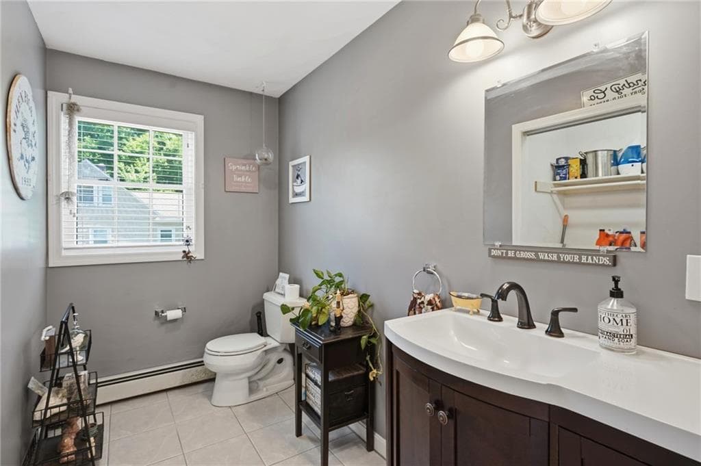 106 1/2 Bishop Hill Road photo 20