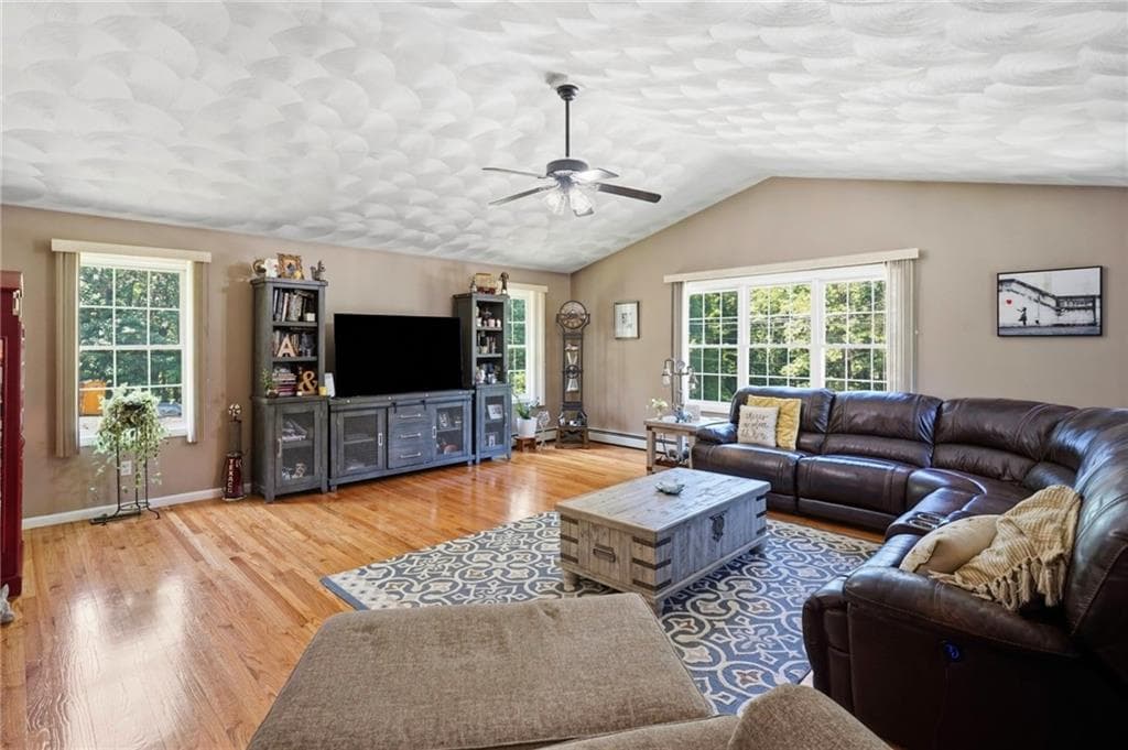 106 1/2 Bishop Hill Road photo 19